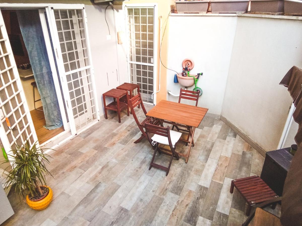 Cozy Flat With Terrace At Trastevere Train Station Appartamento *