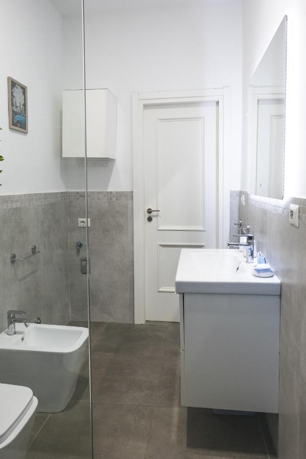 Cozy Flat With Terrace At Trastevere Train Station Appartamento