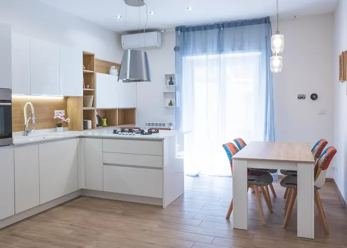 Cozy Flat With Terrace At Trastevere Train Station